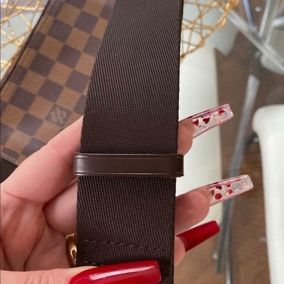 Louis Vuitton damier pouch - Picture 3 of 9